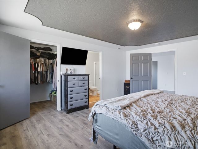 19714 Aspenwood Court SW, Rochester, WA 98579