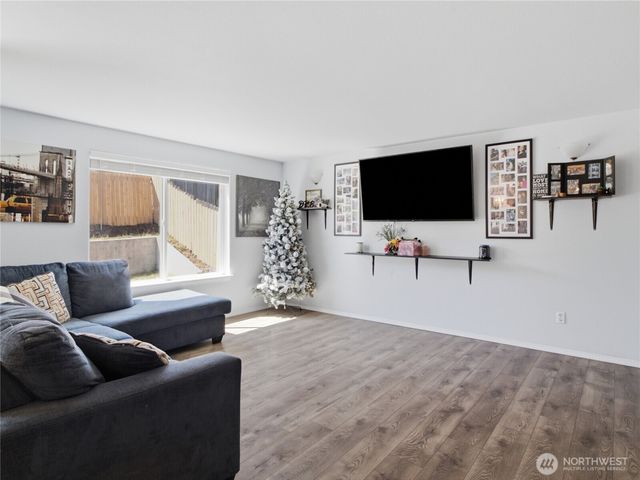 19714 Aspenwood Court SW, Rochester, WA 98579