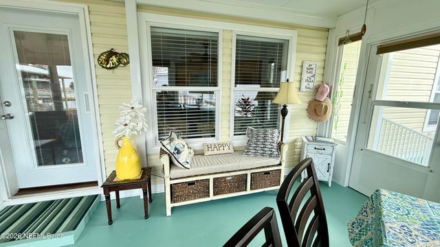 100 HAPPINESS Drive, Welaka, FL 32189