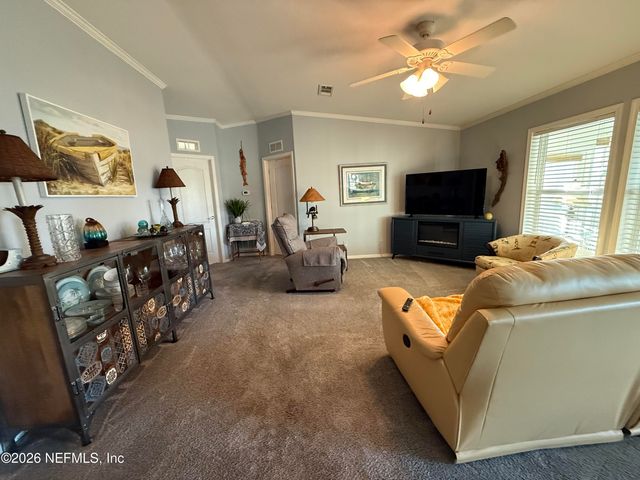 100 HAPPINESS Drive, Welaka, FL 32189