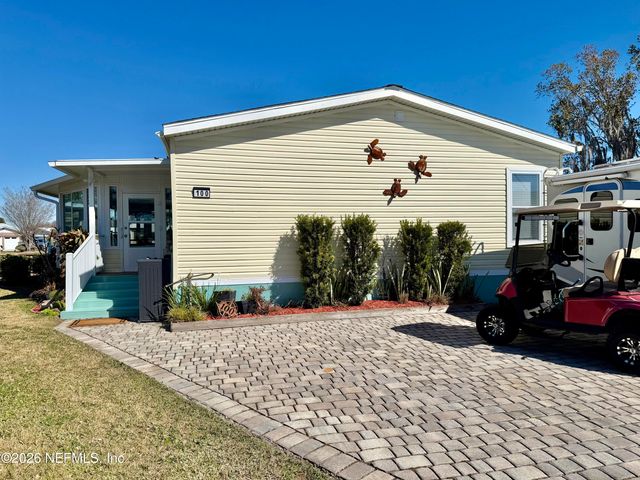 100 HAPPINESS Drive, Welaka, FL 32189