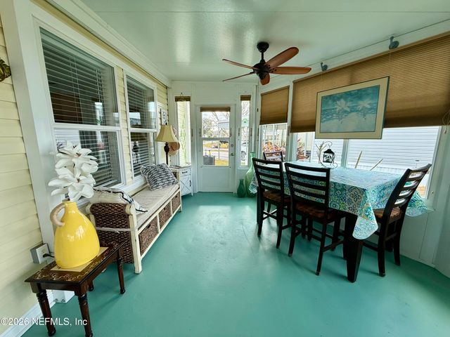 100 HAPPINESS Drive, Welaka, FL 32189