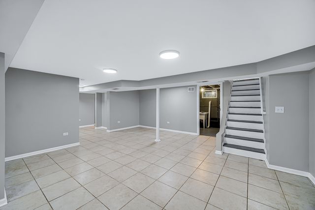 1007 Cedar Avenue, Elgin, IL 60120