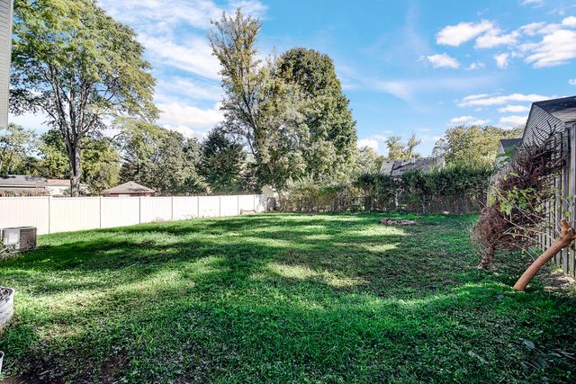 1007 Cedar Avenue, Elgin, IL 60120