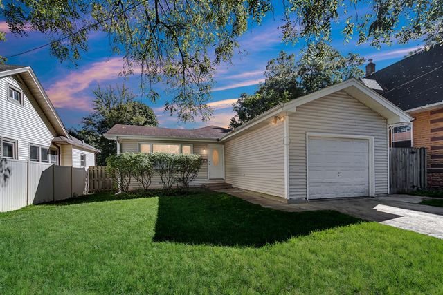 1007 Cedar Avenue, Elgin, IL 60120