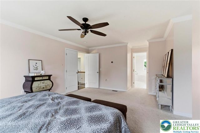 25 Crest Boulevard, Palmer Twp, PA 18045