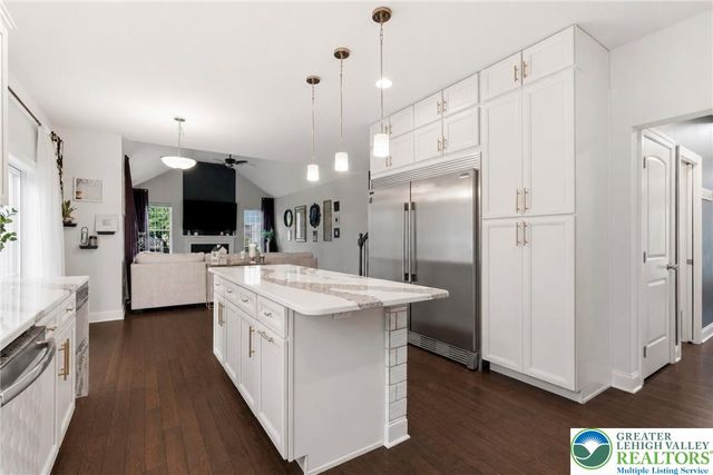 25 Crest Boulevard, Palmer Twp, PA 18045