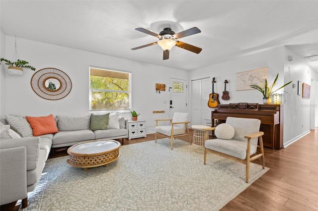 2134 NW 7TH TERRACE, Gainesville, FL 32609