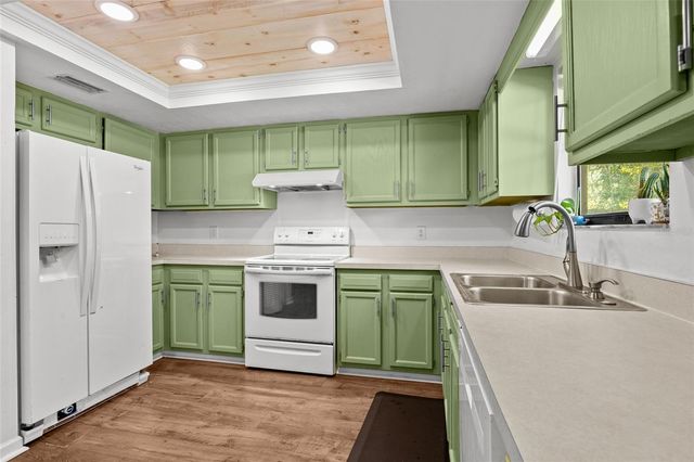 2134 NW 7TH TERRACE, Gainesville, FL 32609