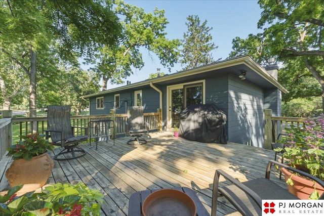 7914 Keystone Drive, Omaha, NE 68134