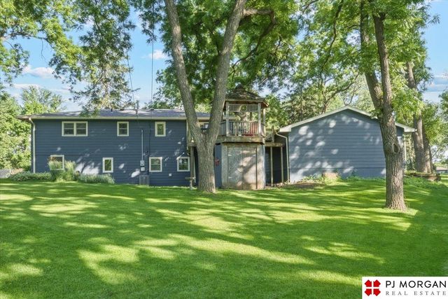 7914 Keystone Drive, Omaha, NE 68134