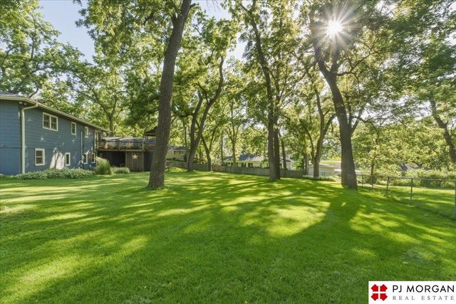 7914 Keystone Drive, Omaha, NE 68134