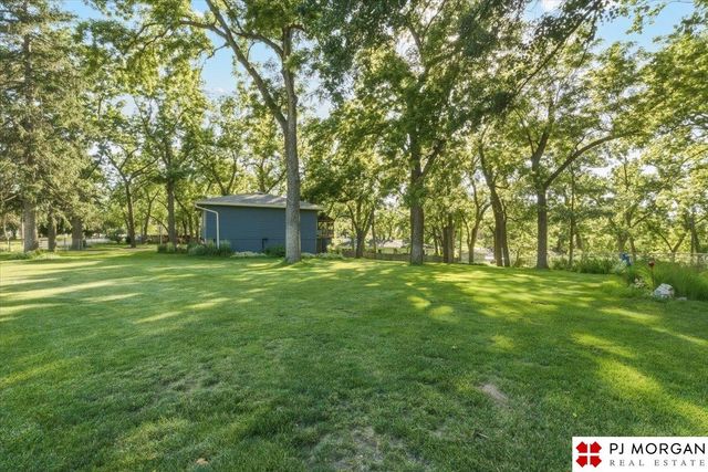 7914 Keystone Drive, Omaha, NE 68134