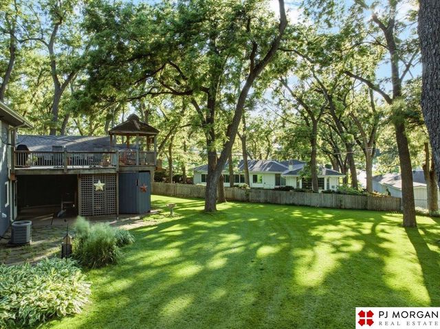 7914 Keystone Drive, Omaha, NE 68134