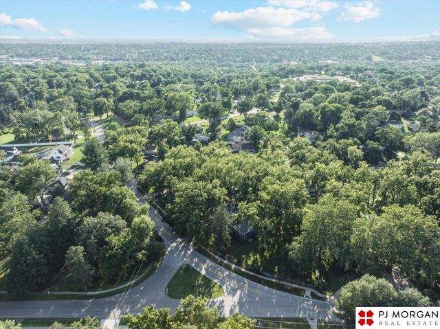 7914 Keystone Drive, Omaha, NE 68134
