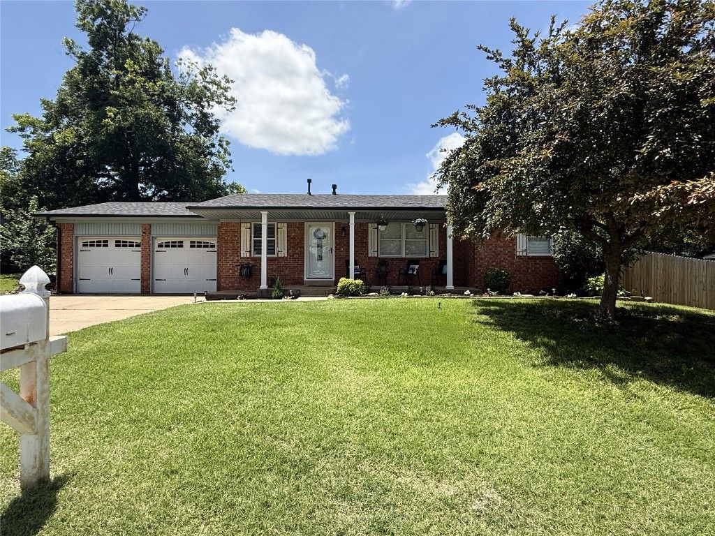 109 Belmont Drive, Chickasha, OK 73018