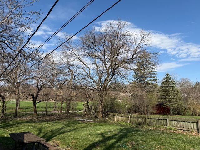 544 Glendale Avenue, Glen Ellyn, IL 60137