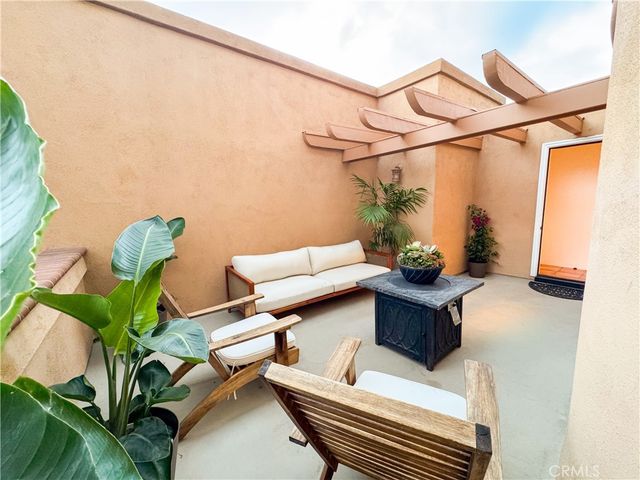 214 N Irena B, Redondo Beach, CA 90277