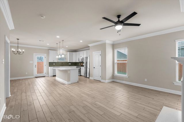 703 Crozier Drive, Bossier City, LA 71111