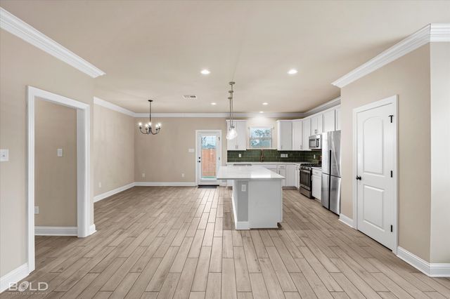 703 Crozier Drive, Bossier City, LA 71111