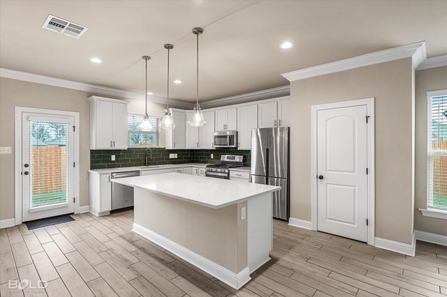 703 Crozier Drive, Bossier City, LA 71111