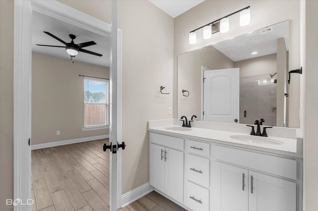 703 Crozier Drive, Bossier City, LA 71111