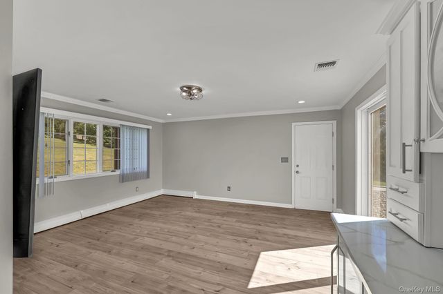 176 Beverly Road, Chester, NY 10918