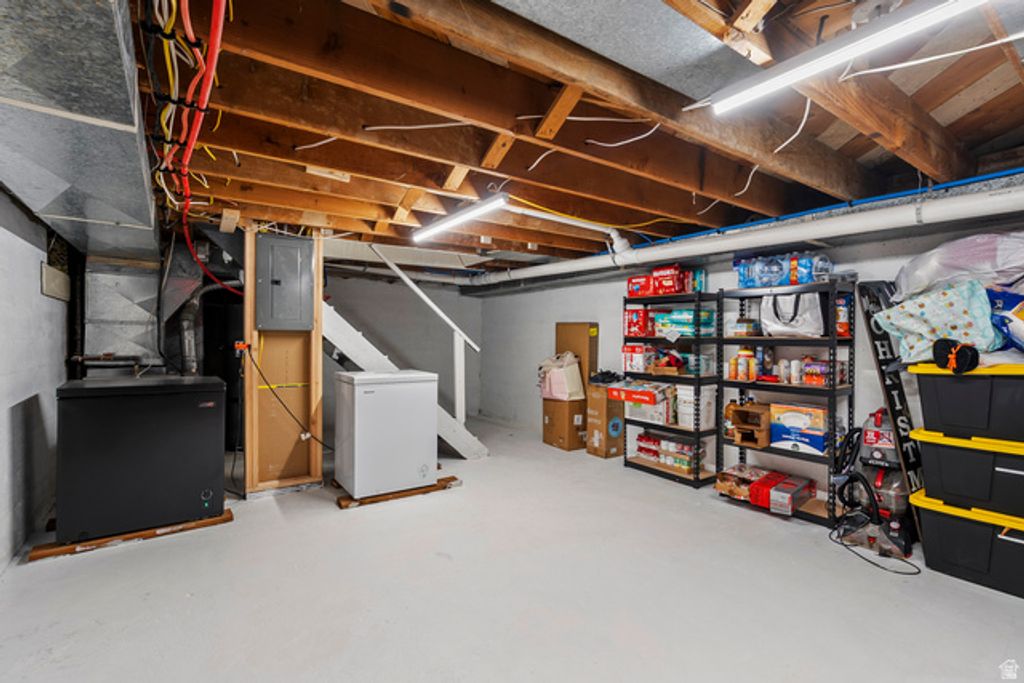 Image 16 of property listing at 246 E 100 N, Coalville, UT 84017