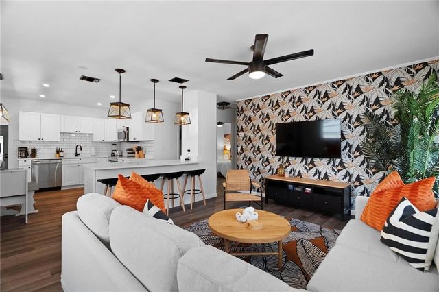 1500 CLEARWATER LARGO ROAD N, Largo, FL 33770