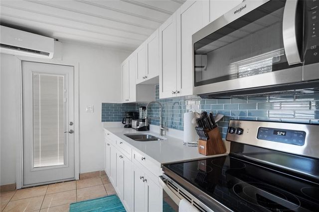 1500 CLEARWATER LARGO ROAD N, Largo, FL 33770