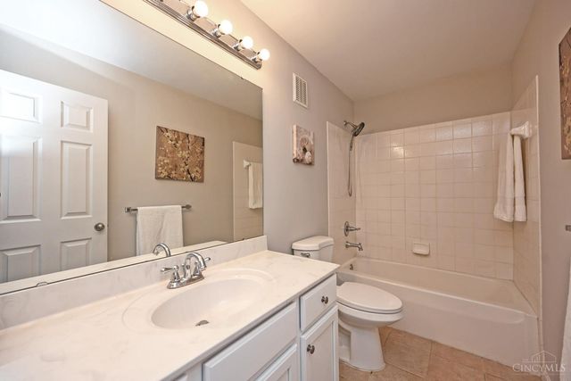 8265 Windy Harbor Way, West Chester, OH 45069