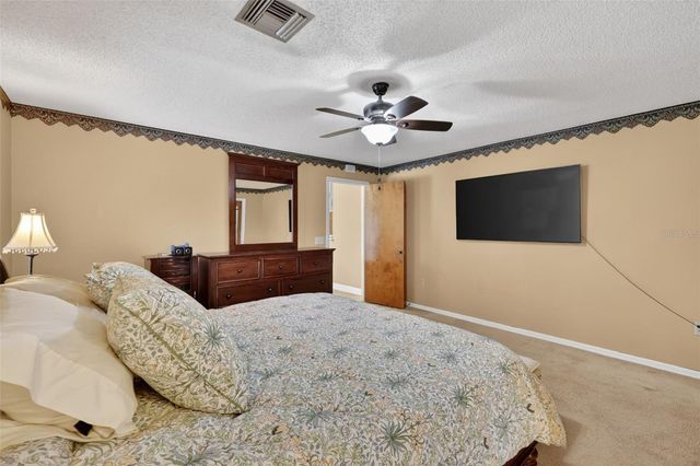 4141 LAKE FOREST STREET, Mount Dora, FL 32757