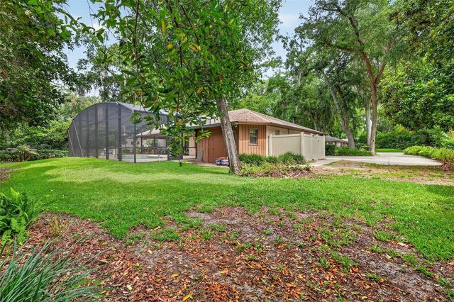 4141 LAKE FOREST STREET, Mount Dora, FL 32757