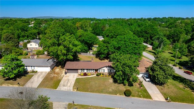 23 Wolseley Road, Greenville, SC 29615