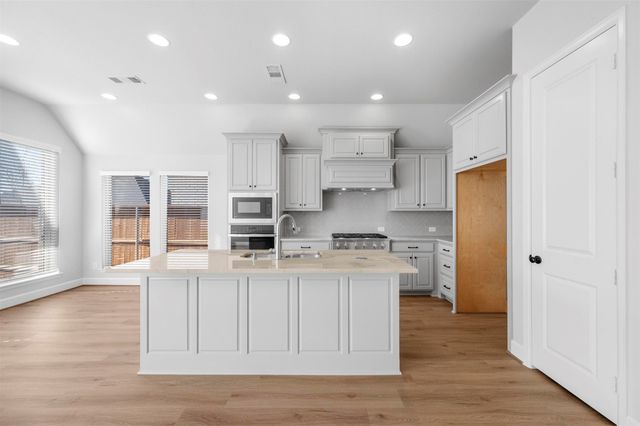 1822 Buckeye Lane, Mansfield, TX 76063