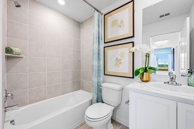 2332 Buffalo Bayou Way, Crandall, TX 75114