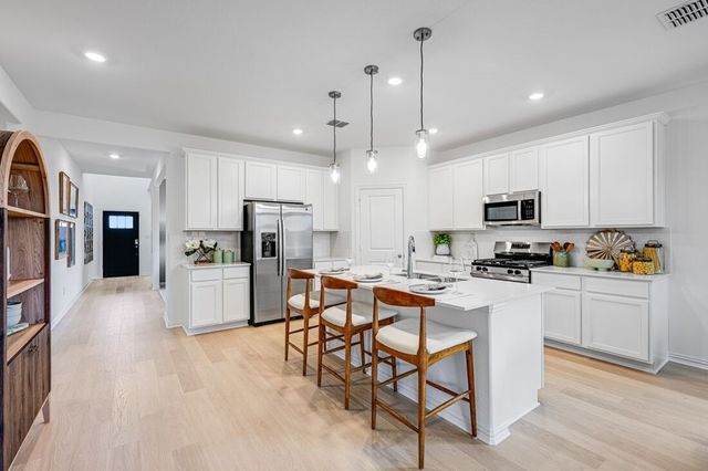 2332 Buffalo Bayou Way, Crandall, TX 75114