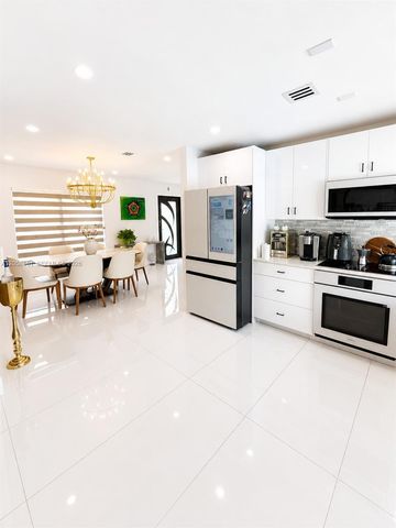 10364 Fairway Heights Boulevard, Miami, FL 33157