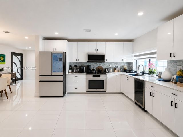 10364 Fairway Heights Boulevard, Miami, FL 33157