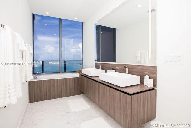 1000 BRICKELL PLAZA PH6105, Miami, FL 33131