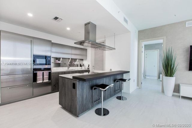 1000 BRICKELL PLAZA PH6105, Miami, FL 33131