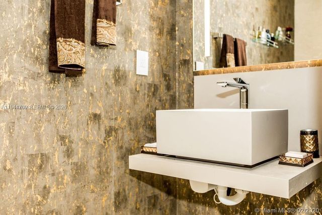 1000 BRICKELL PLAZA PH6105, Miami, FL 33131