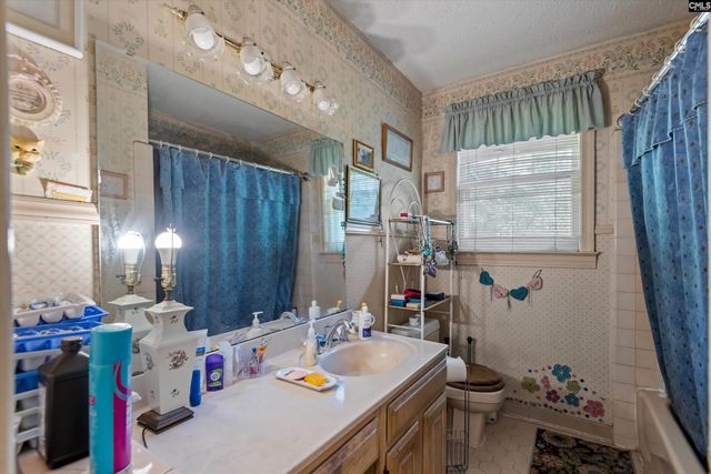1009 Lafayette Avenue, Cayce, SC 29033