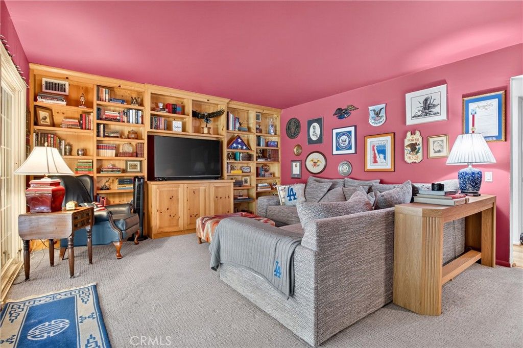 Image 12 of property listing at 10315 Beckford, Porter Ranch, CA 91326