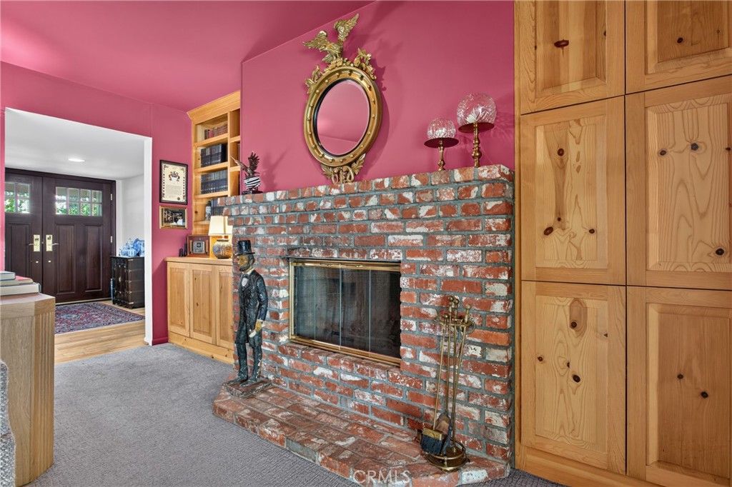 Image 13 of property listing at 10315 Beckford, Porter Ranch, CA 91326