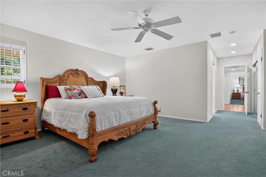 Image 16 of property listing at 10315 Beckford, Porter Ranch, CA 91326