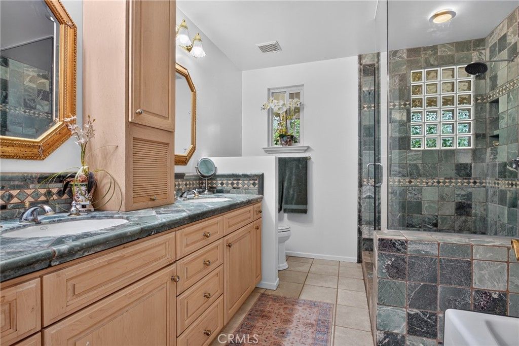 Image 20 of property listing at 10315 Beckford, Porter Ranch, CA 91326