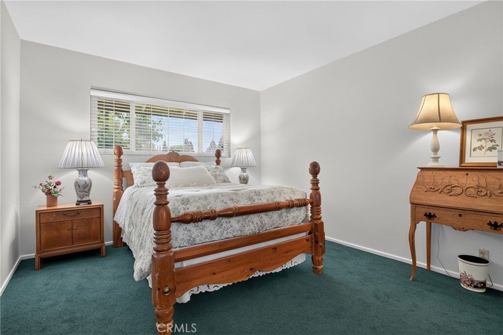 Image 25 of property listing at 10315 Beckford, Porter Ranch, CA 91326