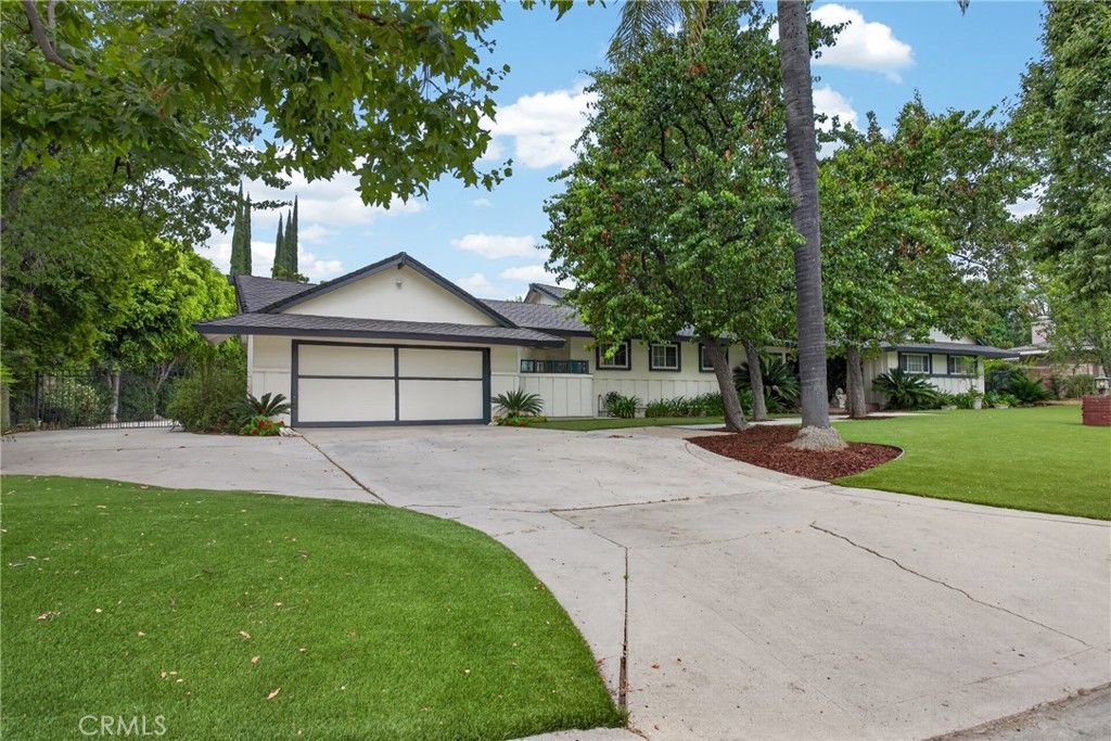 Image 3 of property listing at 10315 Beckford, Porter Ranch, CA 91326