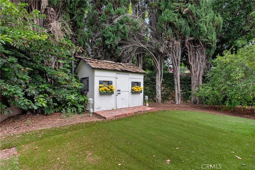 Image 45 of property listing at 10315 Beckford, Porter Ranch, CA 91326